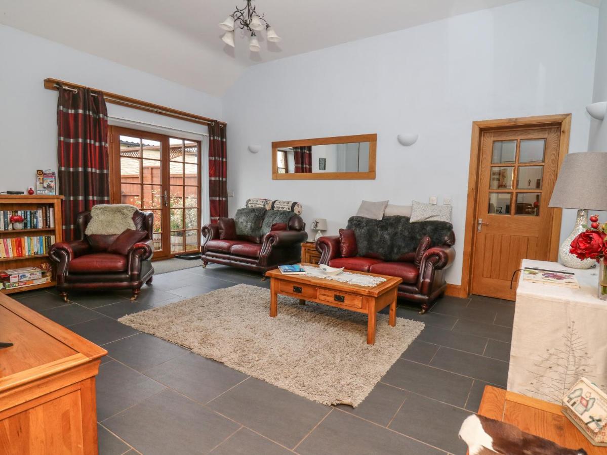 Yr Hen Llaethdy Villa Troedyraur Kültér fotó