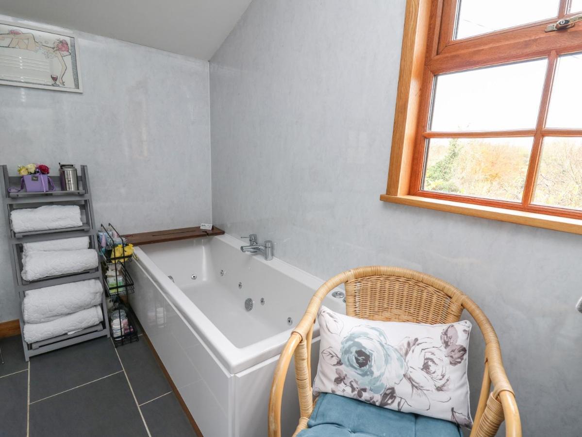 Yr Hen Llaethdy Villa Troedyraur Kültér fotó